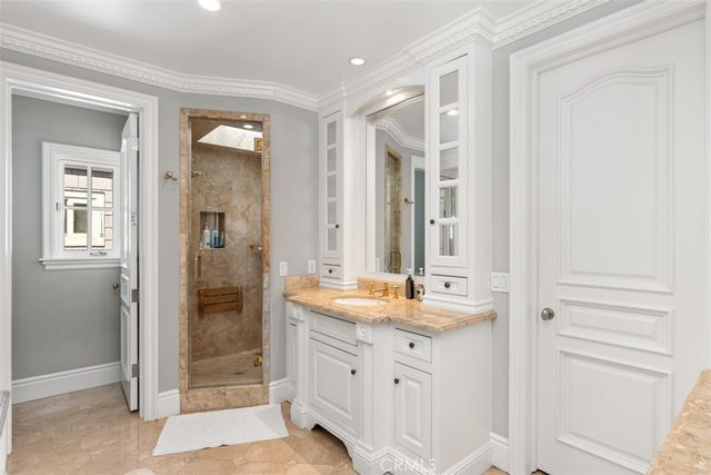 522 W Oceanfront, Newport Beach, CA 92661