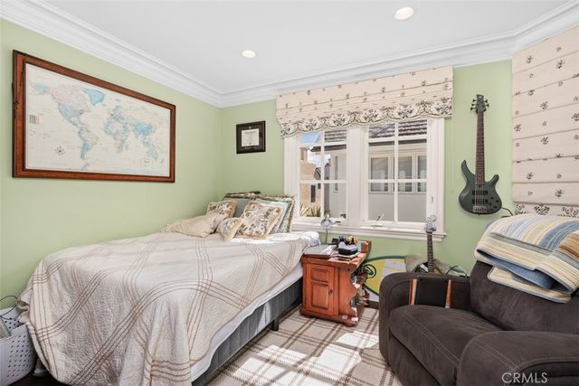 522 W Oceanfront, Newport Beach, CA 92661