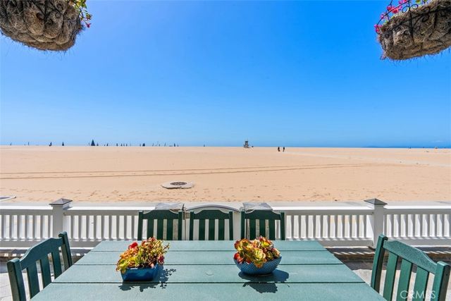 522 W Oceanfront, Newport Beach, CA 92661