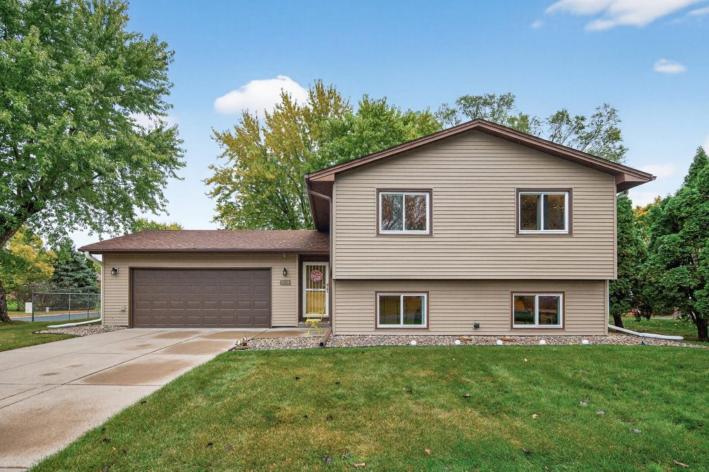 8324 Morgan Avenue N, Brooklyn Park, MN 55444