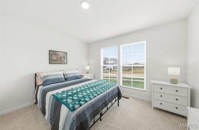 2131 Central Park Drive, Troy, MO 63379