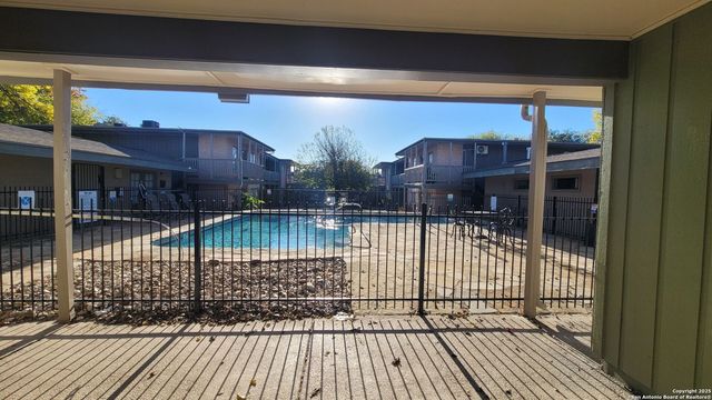 516 Gentleman Rd Apt 8, Balcones Heights, TX 78201