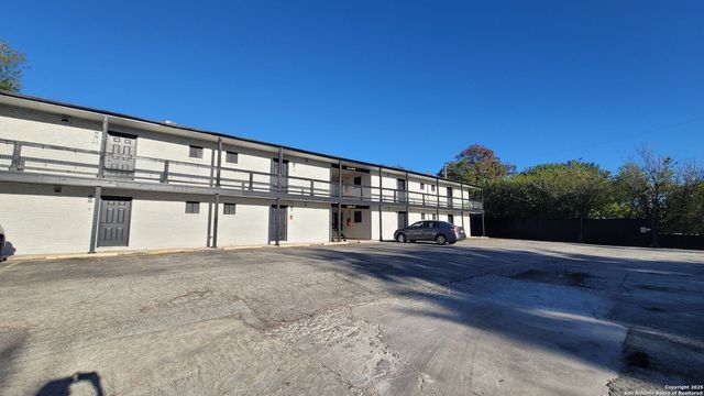 516 Gentleman Rd Apt 8, Balcones Heights, TX 78201