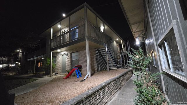 516 Gentleman Rd Apt 8, Balcones Heights, TX 78201