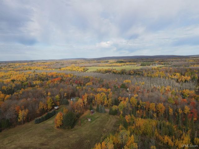 6166 E Snow Strasse Lane, Ironwood, MI 49938