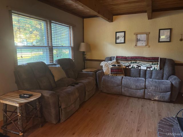 6166 E Snow Strasse Lane, Ironwood, MI 49938