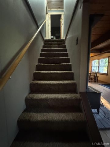 6166 E Snow Strasse Lane, Ironwood, MI 49938