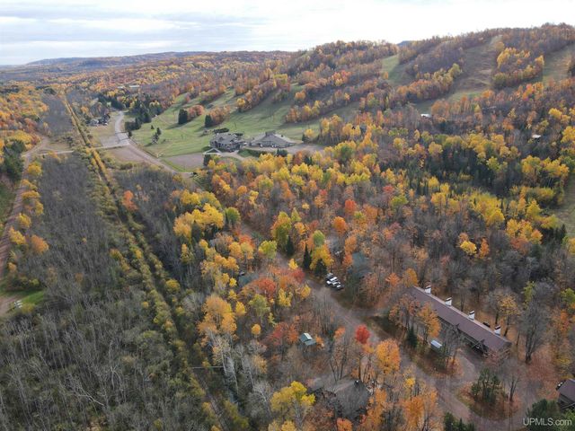 6166 E Snow Strasse Lane, Ironwood, MI 49938