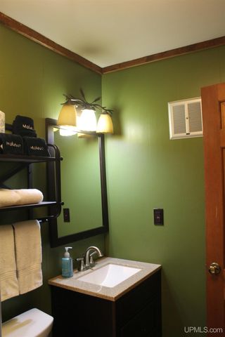 6166 E Snow Strasse Lane, Ironwood, MI 49938