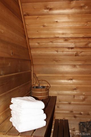 6166 E Snow Strasse Lane, Ironwood, MI 49938