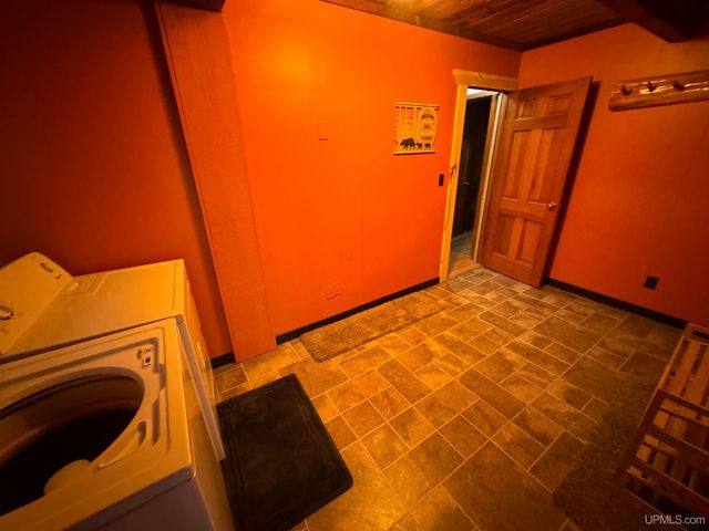 6166 E Snow Strasse Lane, Ironwood, MI 49938