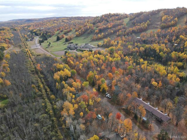 6166 E Snow Strasse Lane, Ironwood, MI 49938