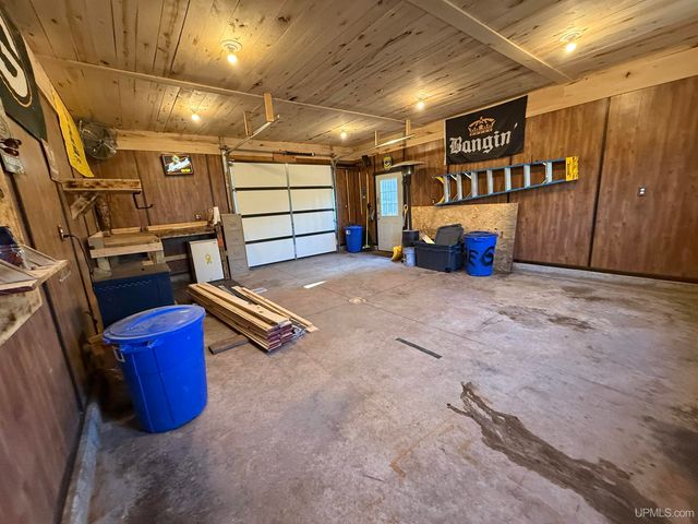 6166 E Snow Strasse Lane, Ironwood, MI 49938