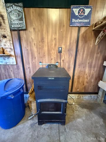 6166 E Snow Strasse Lane, Ironwood, MI 49938