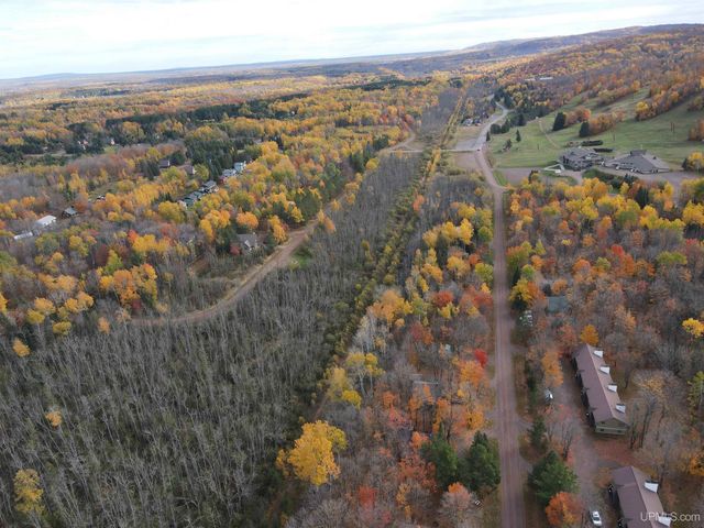 6166 E Snow Strasse Lane, Ironwood, MI 49938