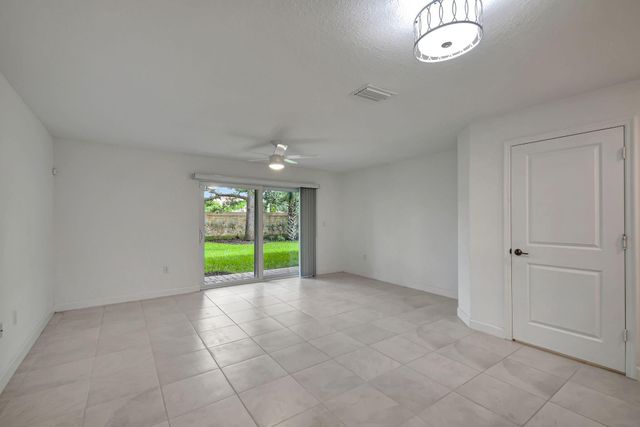 6851 Broadwater Lane, Lake Worth, FL 33467