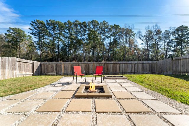 14096 Silver Falls Court, Conroe, TX 77384