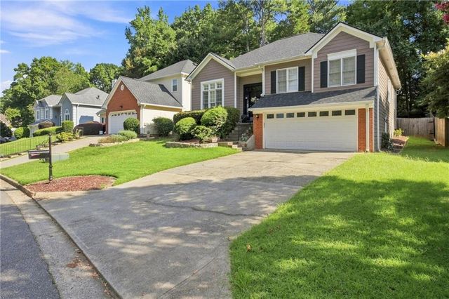 8965 Club River Drive, Roswell, GA 30076