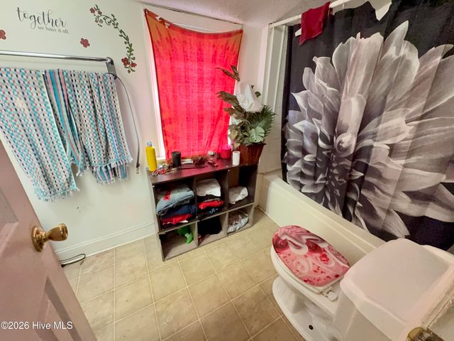 203 King Street, Hertford, NC 27944