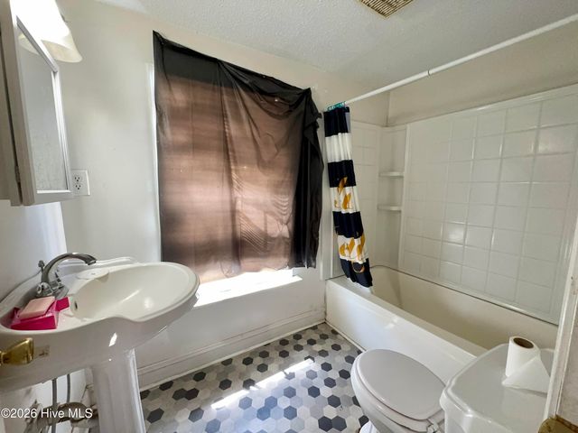 203 King Street, Hertford, NC 27944