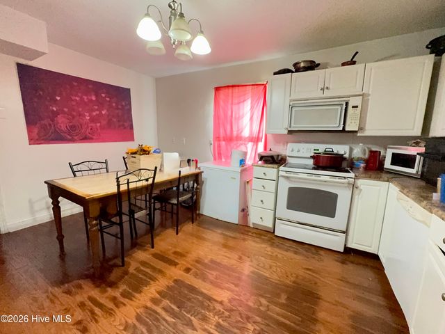203 King Street, Hertford, NC 27944