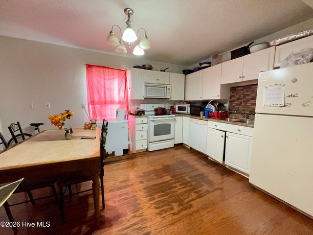 203 King Street, Hertford, NC 27944