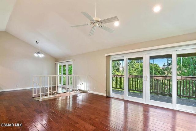 12 Sparrowhawk Lane, Oak Park, CA 91377