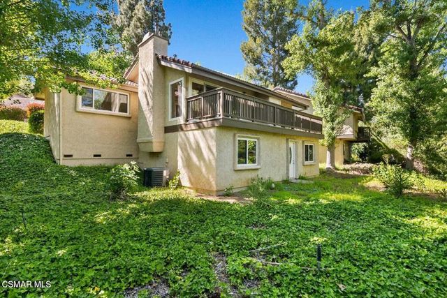12 Sparrowhawk Lane, Oak Park, CA 91377