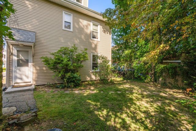 29 Winslow Rd 29, Belmont, MA 02478
