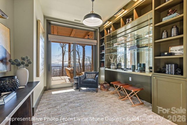 488 Warbler Lane, Black Mountain, NC 28711