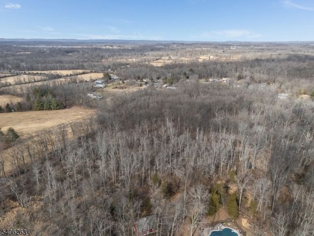 221 Old Croton Rd, Raritan Twp., NJ 08822