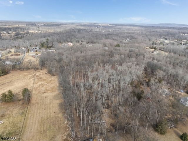 221 Old Croton Rd, Raritan Twp., NJ 08822