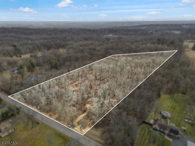 221 Old Croton Rd, Raritan Twp., NJ 08822