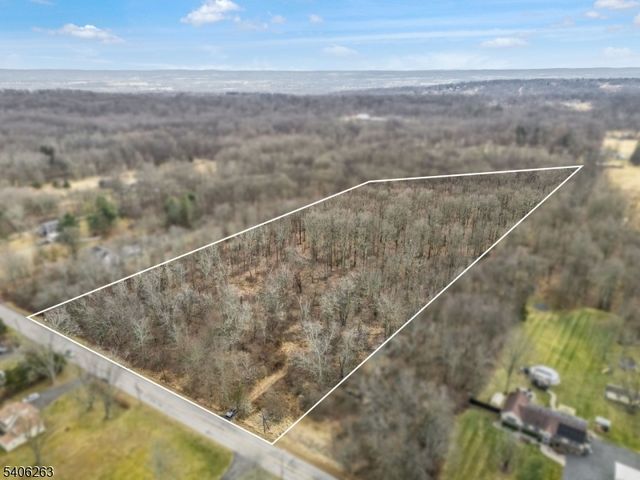 221 Old Croton Rd, Raritan Twp., NJ 08822