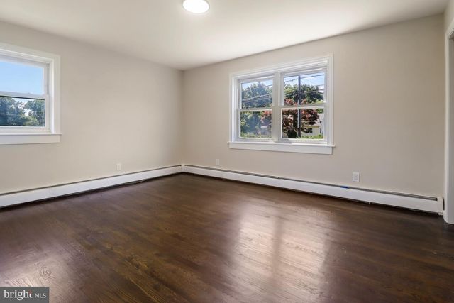 90 YORKE ST, Salem, NJ 08079
