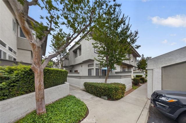 76 Willowcrest Lane, Pomona, CA 91766