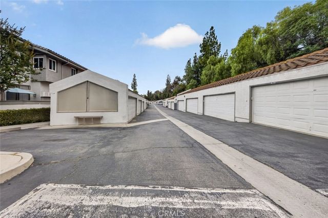 76 Willowcrest Lane, Pomona, CA 91766