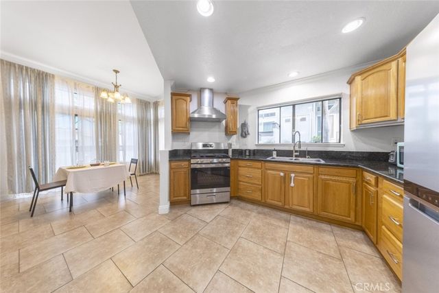 76 Willowcrest Lane, Pomona, CA 91766