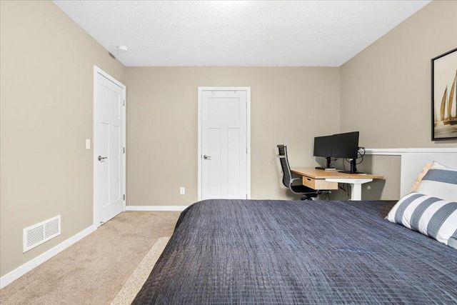 4720 Georgia Avenue N, Crystal, MN 55428