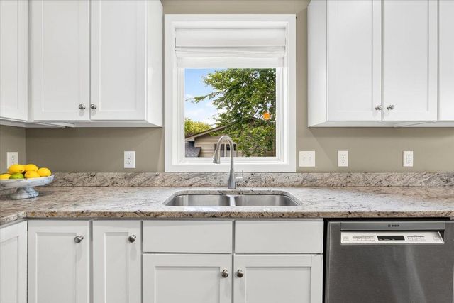 4720 Georgia Avenue N, Crystal, MN 55428