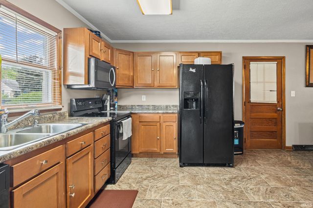 201 N Meadow Lane, Monticello, IN 47960