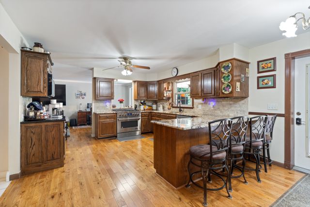 7422 Indian Creek Rd, Mc Ewen, TN 37101
