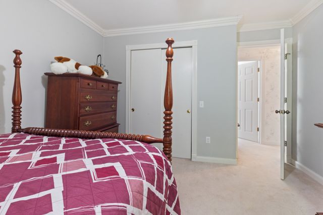 7422 Indian Creek Rd, Mc Ewen, TN 37101