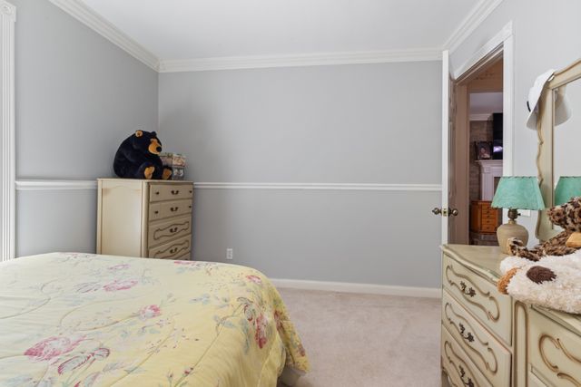 7422 Indian Creek Rd, Mc Ewen, TN 37101