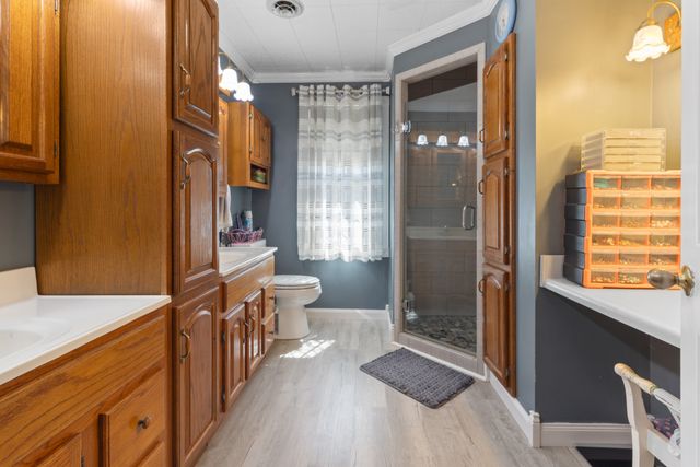 7422 Indian Creek Rd, Mc Ewen, TN 37101