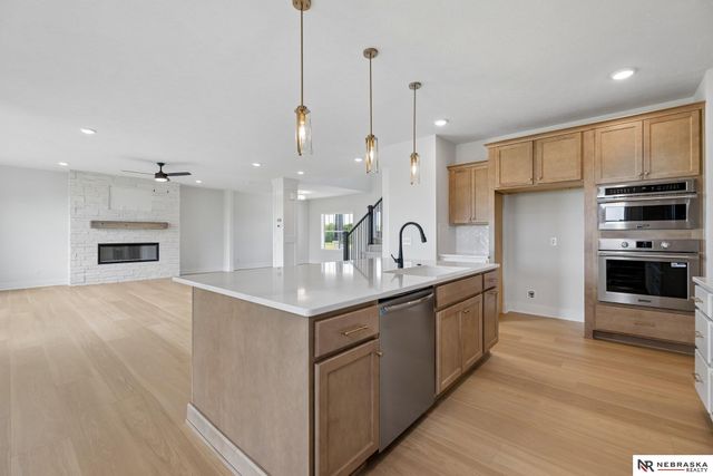 3818 Prairie Breeze Road, Lincoln, NE 68516
