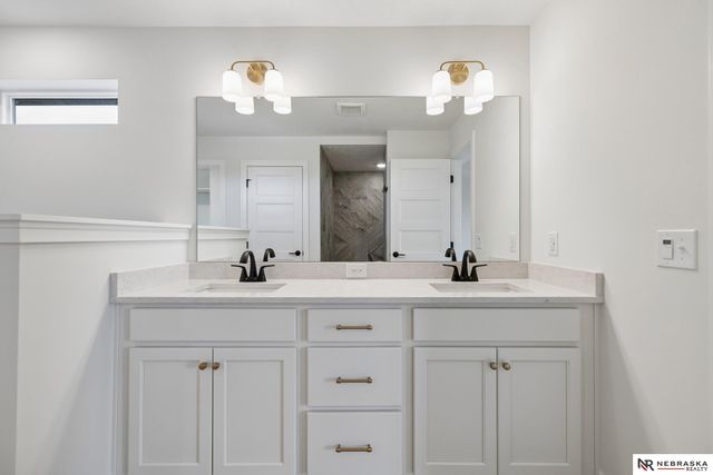 3818 Prairie Breeze Road, Lincoln, NE 68516