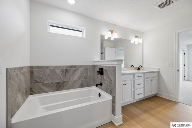 3818 Prairie Breeze Road, Lincoln, NE 68516