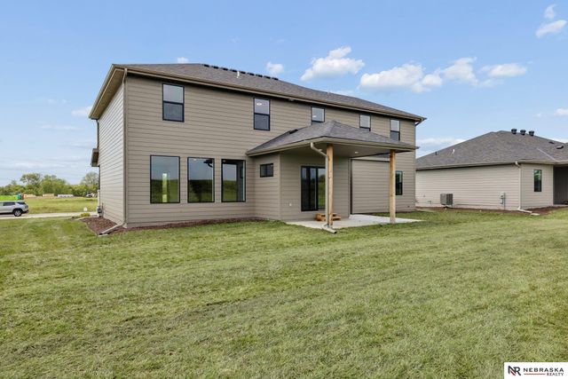3818 Prairie Breeze Road, Lincoln, NE 68516