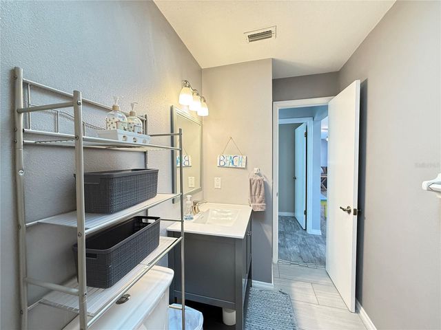 828 E 23RD AVENUE, New Smyrna Beach, FL 32169